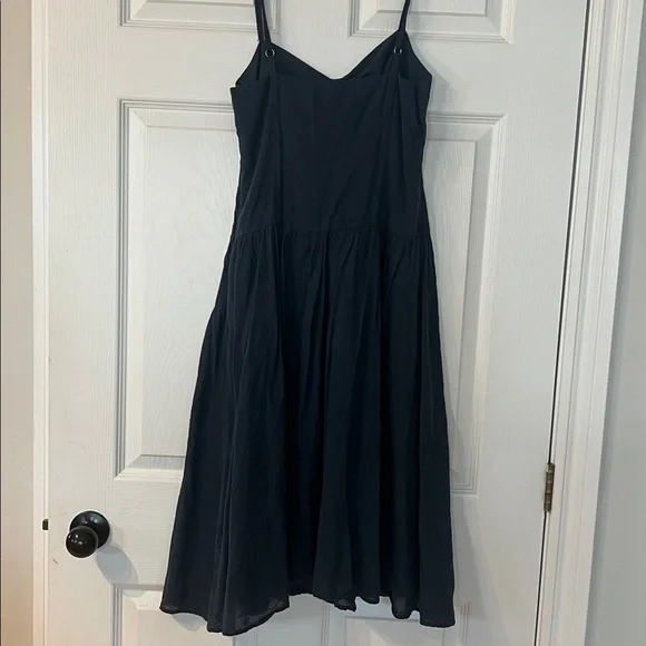 4/$20 Smart Set Navy V-Neck Dress - Picture 3 of 4